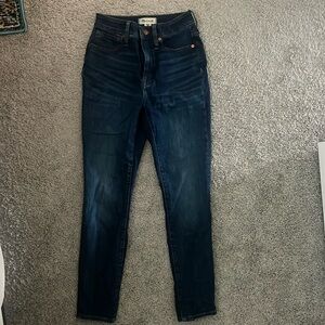 Madewell “Curvy High-Rise Skinny Jeans” (size 26)